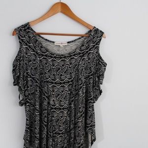 Altar'd State Black & Cream Cold Shoulder Top